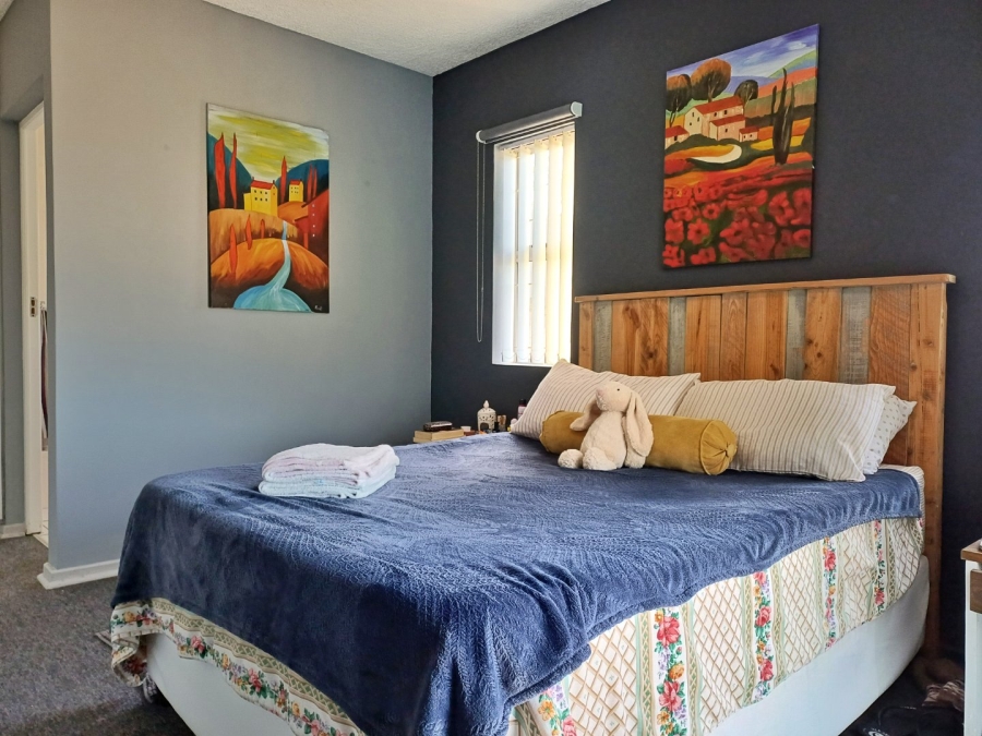 2 Bedroom Property for Sale in Hartenbos Heuwels Western Cape